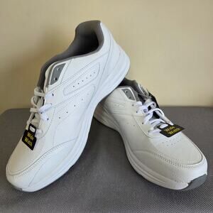 NWT Men's 12 Wide Athletic Works Walking Shoe Sneaker Memory Foam White